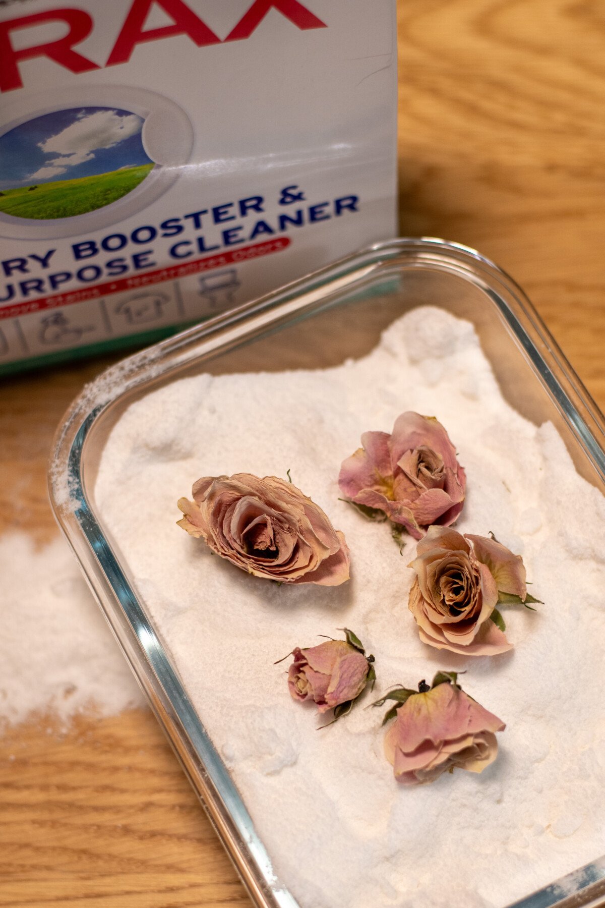 Easily Dry Flowers for Long-Lasting Bouquets with 3 Household Items